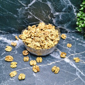 تصویر مغز گردو سفید ۲ 