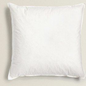 تصویر بالش سفید پر دار نرم و راحت از برند زارا 