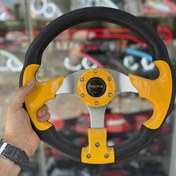 تصویر فرمان اسپرت مومو MOMO زرد 