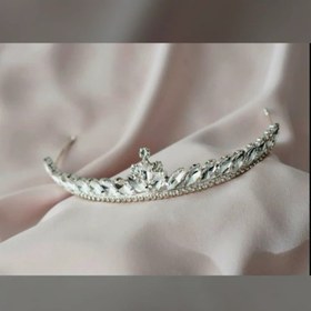 تصویر تاج عروس. 