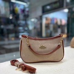 تصویر کیف دستی زنانه حصیری کرم با بند زنجیری طلایی - حصیری با ترکیب چرم COACH