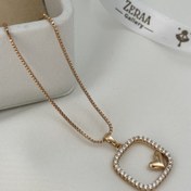 تصویر آویز قاب نگین‌دار قلب 