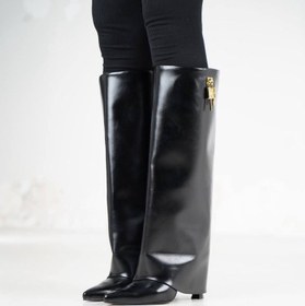 تصویر بوت شلواری جی وان چی 