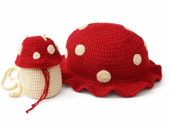 تصویر کیف و کلاه دست بافت مدل قارچ 