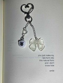 تصویر آویز شب تاب پاپیون و گوسفند - فیروزه ای / سبز / گرد 