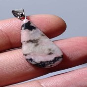 تصویر گردنی رودونیت آفریقایی طبیعی اصل کد 999526 