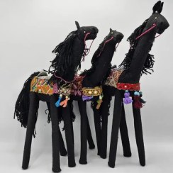 تصویر عروسک اسب دست ساز بومی تاجمیر آتلان 15 