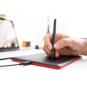 تصویر قلم نوری وکام Wacom S CTL-472 N - 6 ماه آرکا کمرا One by Wacom Small CTL-472 N