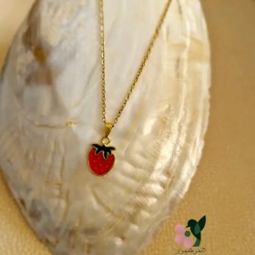 تصویر گردنبند میوه توت فرنگی 
