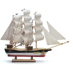 تصویر ماکت کشتی بادبانی چوبی بزرگ | دکوری خاص با بادبان پارچه‌ای و طراحی کلاسیک 