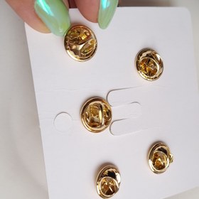 تصویر سنجاق سینه 