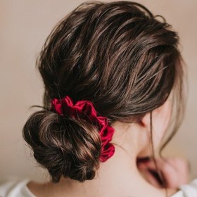 تصویر کش مو اسکرانچی ساتن زنانه مدل ساده رنگی سایز M Scrunchy hair band