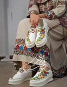 تصویر گیوه زنانه سفید 