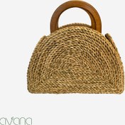 تصویر کیف حصیری با دسته چوبی 