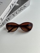 تصویر عينك آفتابي برند Prada زنانه قهوه ای ترند يووي 400 