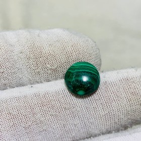 تصویر نگین مالاکیت سبز اصل سایز 11 میلی‌متر 