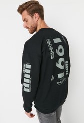 تصویر خرید اینترنتی پلیور مردانه سیاه ترندیول من TMNAW22SW0801 Siyah Erkek Oversize Fit Bisiklet Yaka Sırt Baskılı İçi Yumaşak Tüylü Sweatshirt TMNAW22SW0801