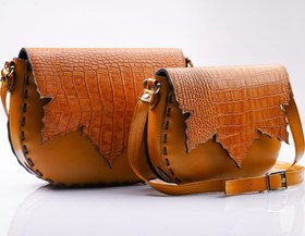 تصویر کیف چرم طبیعی مدل بنفشه 