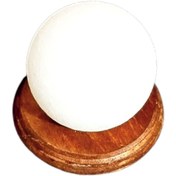 تصویر گوی سنگ نمک سفید همراه با پایه چوبی 