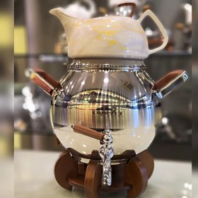 تصویر کتری و قوری کیانا استیل نقره ای براق کروپ ست با پایه وارمر چوبی کد 8012 