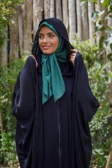 تصویر چادر شنلی کلاه دار 