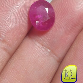 تصویر نگین یاقوت سرخ 