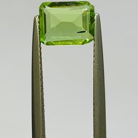 تصویر نگین زبرجد آفریقا سایز ۹*۷ تراش امرالد 