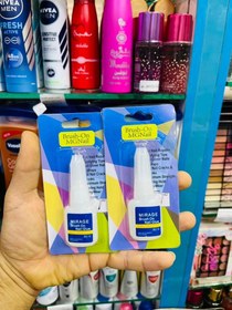 تصویر چسب ناخن مصنوعی لاکی 