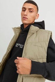 تصویر خرید اینترنتی جلیقه اسپورت مردانه بژ برند jack jones AKLN175901 Puffer Bomber Yelek