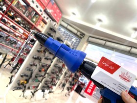تصویر تبدیل دریل شارژی به پرچ کن دستی 
