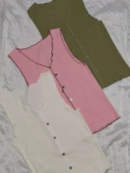 تصویر تاپ کراپ نخی طرح دکمه‌ای سایز ۳۲ تا ۴۶ 