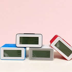 تصویر ساعت دیجیتال رنگی 