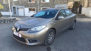 تصویر رنو فلوئنس مدل 2017 ا دنده‌ای دنده‌ای