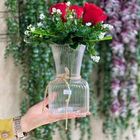 تصویر گلدان شیشه ای مربعی 