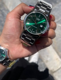 تصویر ساعت طرح کاسیو کلاسیک ست زنانه و مردانه صفحه سبز A159WA Casio classic design watch for women and men, green dial A159WA