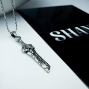 تصویر گردنبند شمشیر شکسته مانگا 