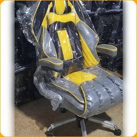 تصویر صندلی گیمینگ 