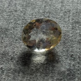 تصویر جواهر سیترین طلایی معدنی 