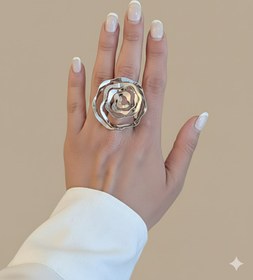 تصویر انگشتر طرح گل رز رنگ سیلور 