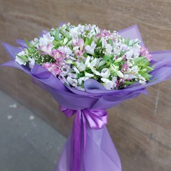 تصویر دسته گل السترومریا 