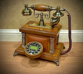 تصویر تلفن رومیزی چوبی گرند فون_کلاسیک۱۰۴۰ 