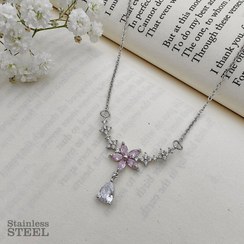 تصویر گردنبند استیل طرح شکوفه جواهری 