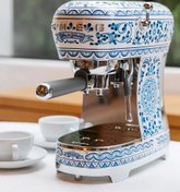 تصویر اسپرسوساز اسمگ مدل ECF01 ظرفیت ۱ لیتر با فیلتر استیل طرح آبی مدیترانه ای 