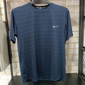 تصویر فروشگاه لوازم ورزشی برنا اسپرت