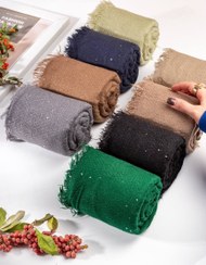 تصویر شال ساده پولک‌دار گرم و لطیف 