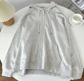 تصویر سویشرت داخل 