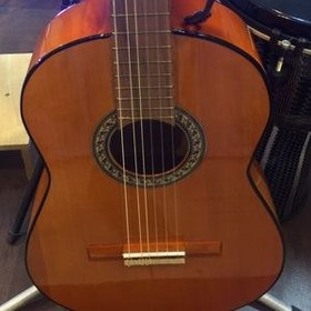 تصویر گیتار یاماها سی 70 