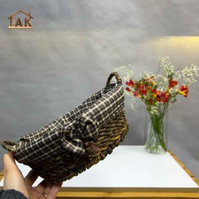 تصویر سبد نان و سبزی گرد حصیری دسته دار متوسط 