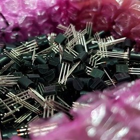 تصویر سنسور دما LM335 LM335