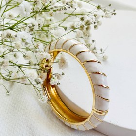 تصویر بنگل میناکاری سفید 